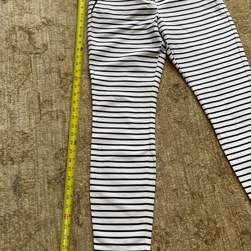 Express The Columnist Black and White Striped Trousers, size 00R - Picture 5 of 9